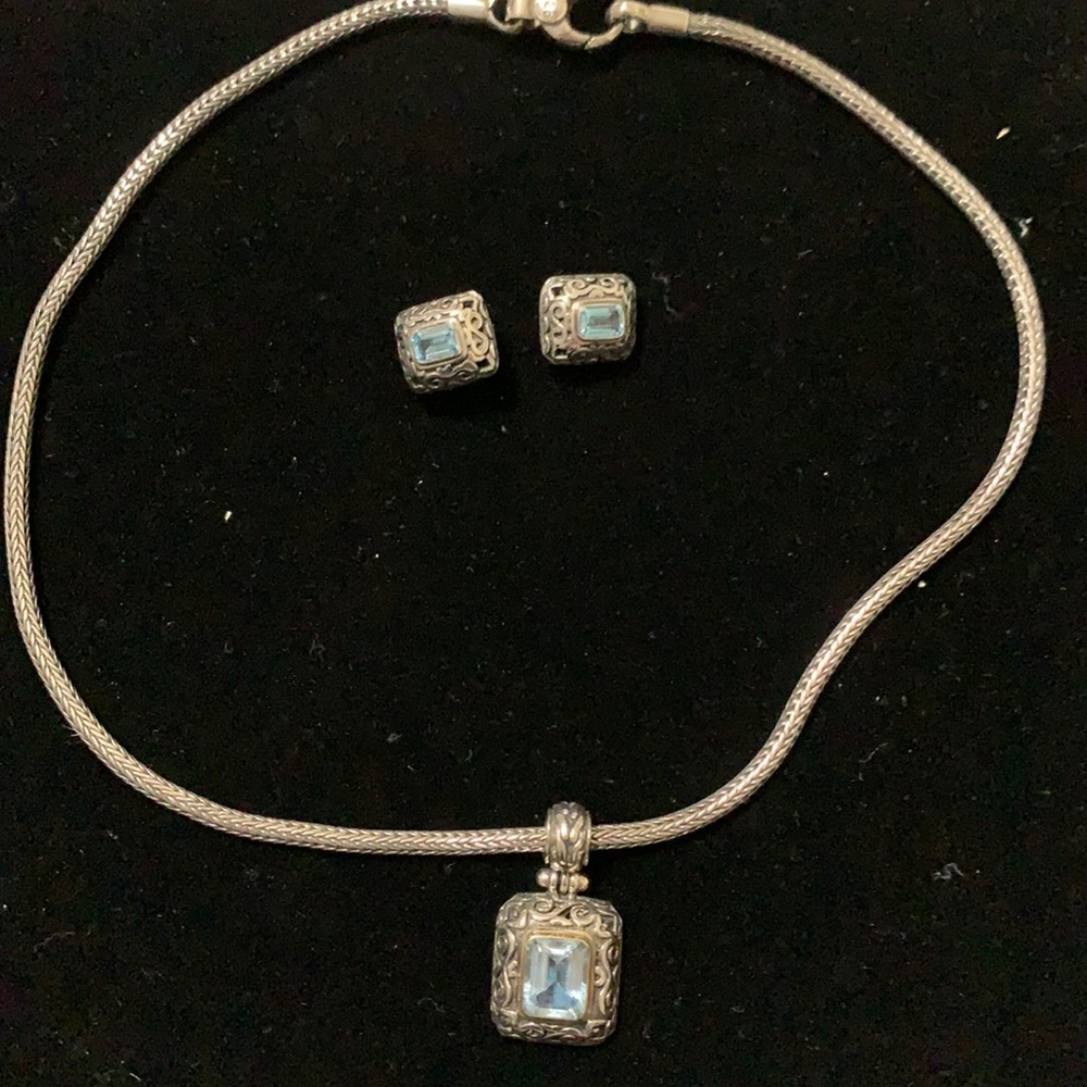 Necklace and earrings set
